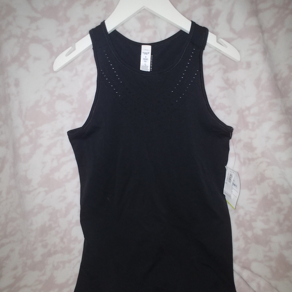 Old Navy Quick Dry Tank Size Medium